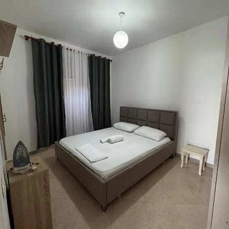 Malaj House 2 別荘 Vlorë